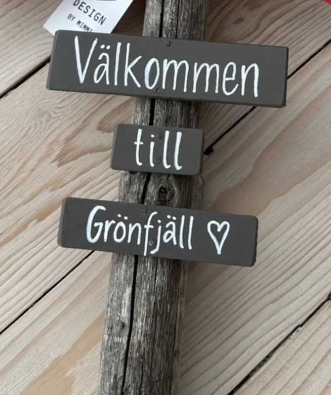 Väggskylt Ledkryss " Stor " - egen text - 3 färger