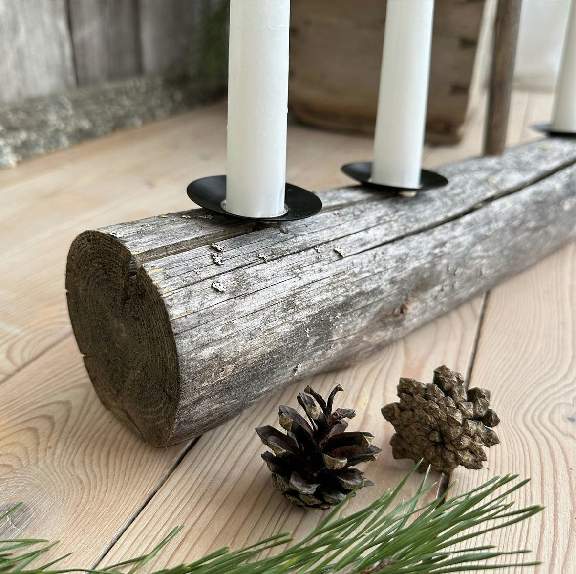 Adventsljusstake Ledkryss Tre färger