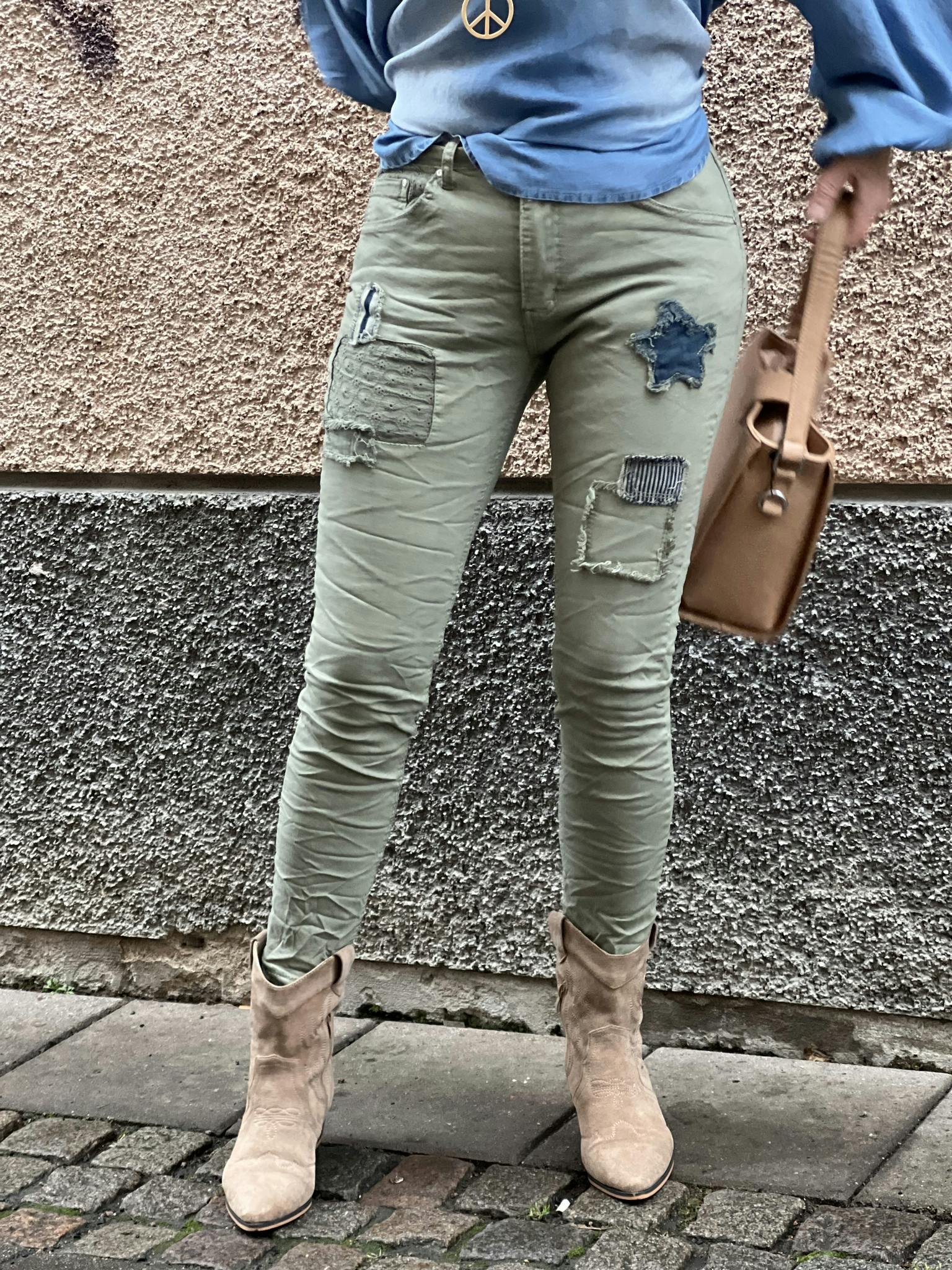 Jeans khakigrön med stars