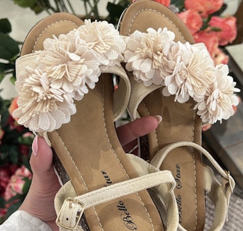 Sandal Flower beige