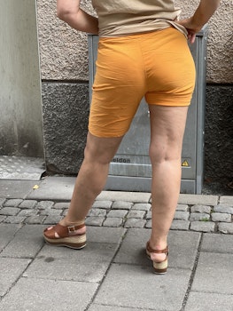 Magisk shorts. orange  Stajlagenturer