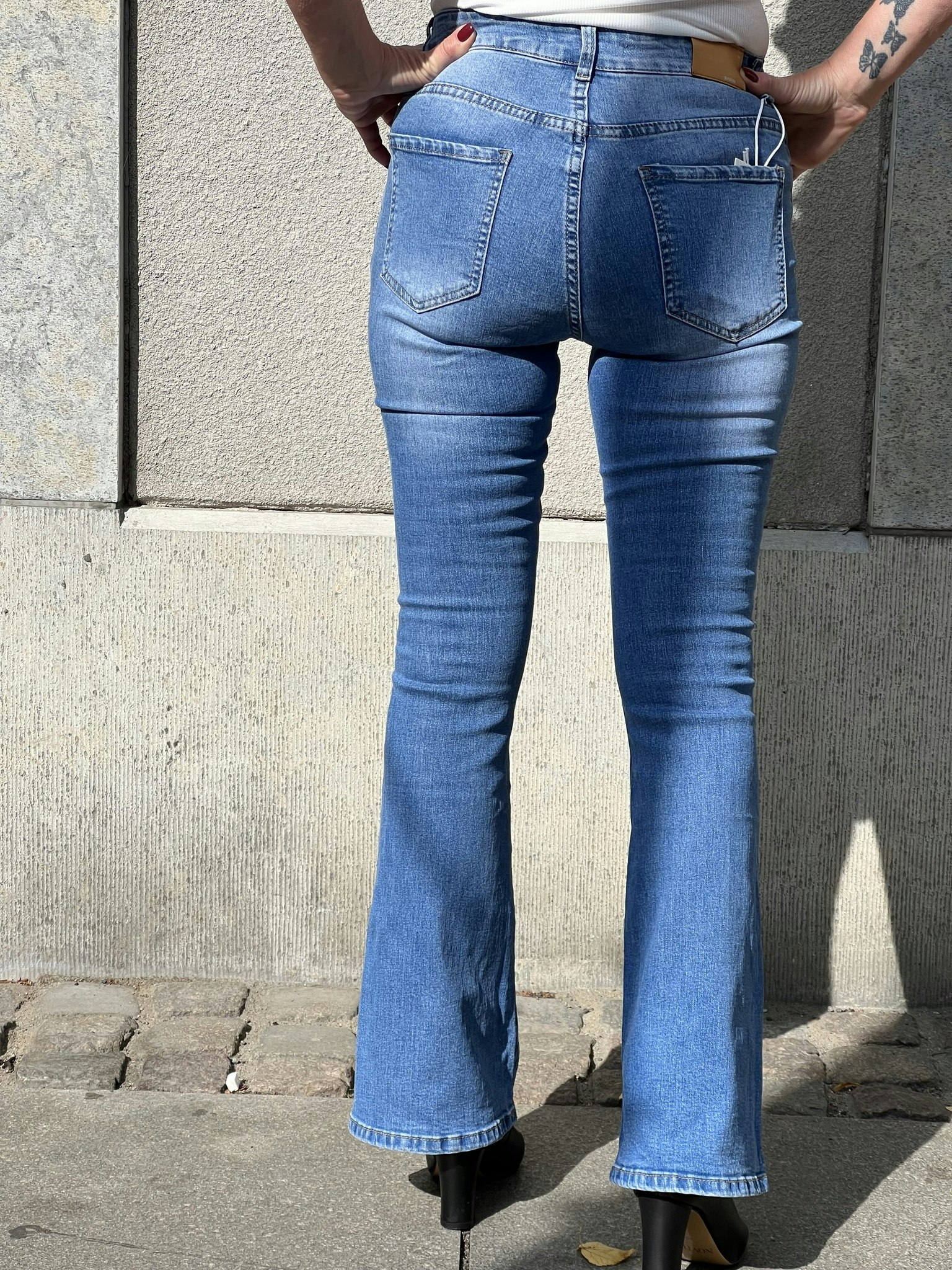 Flarestretch  jeans Bitte