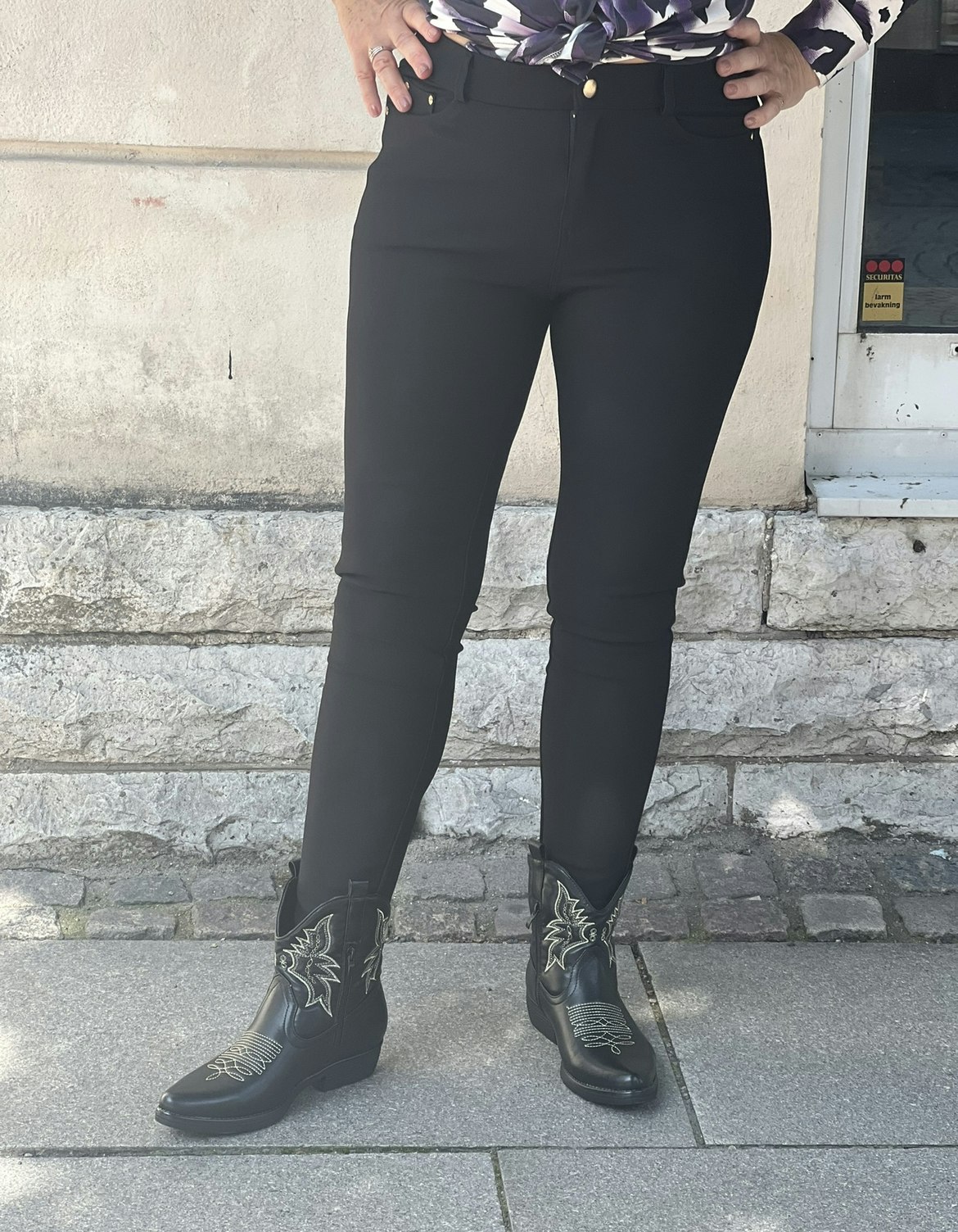 Svart leggings byxa med dragkedja