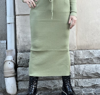 Ribbad kjol TEA salviagrön