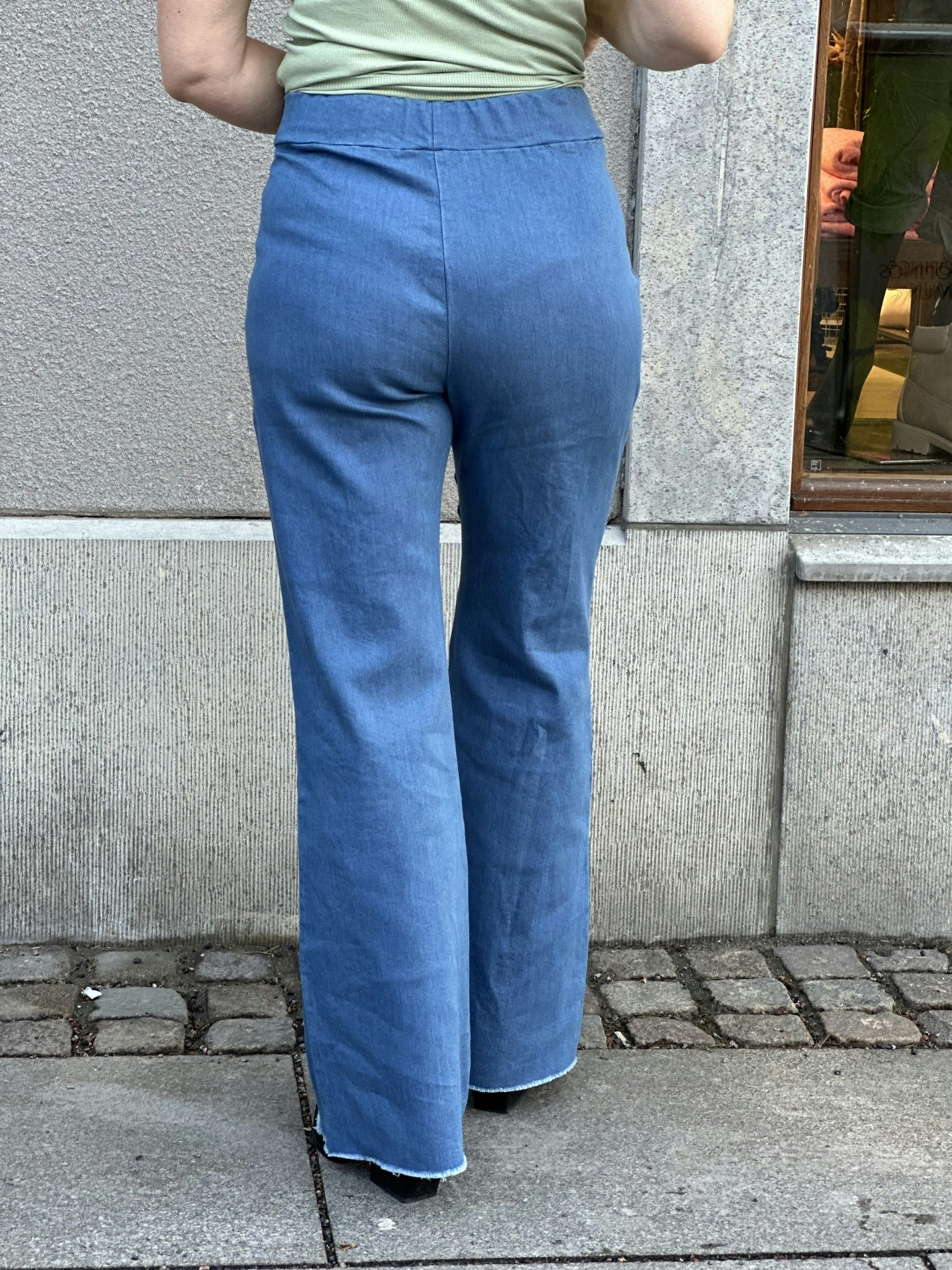 Magisk flare jeans LILLY
