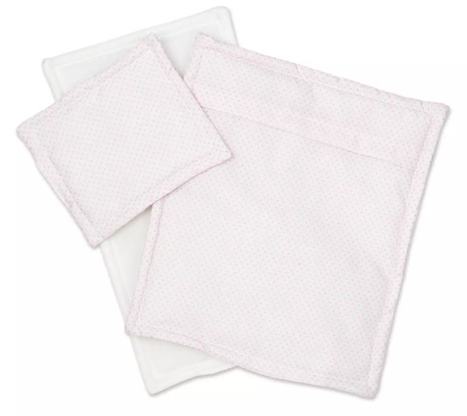 Fint bäddset till dockan, mjukisen mm. Vit madrass, kudde och täcke i vit-rosa prickig bomull.