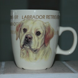 Kaffemugg med text – Labrador retriever, gul