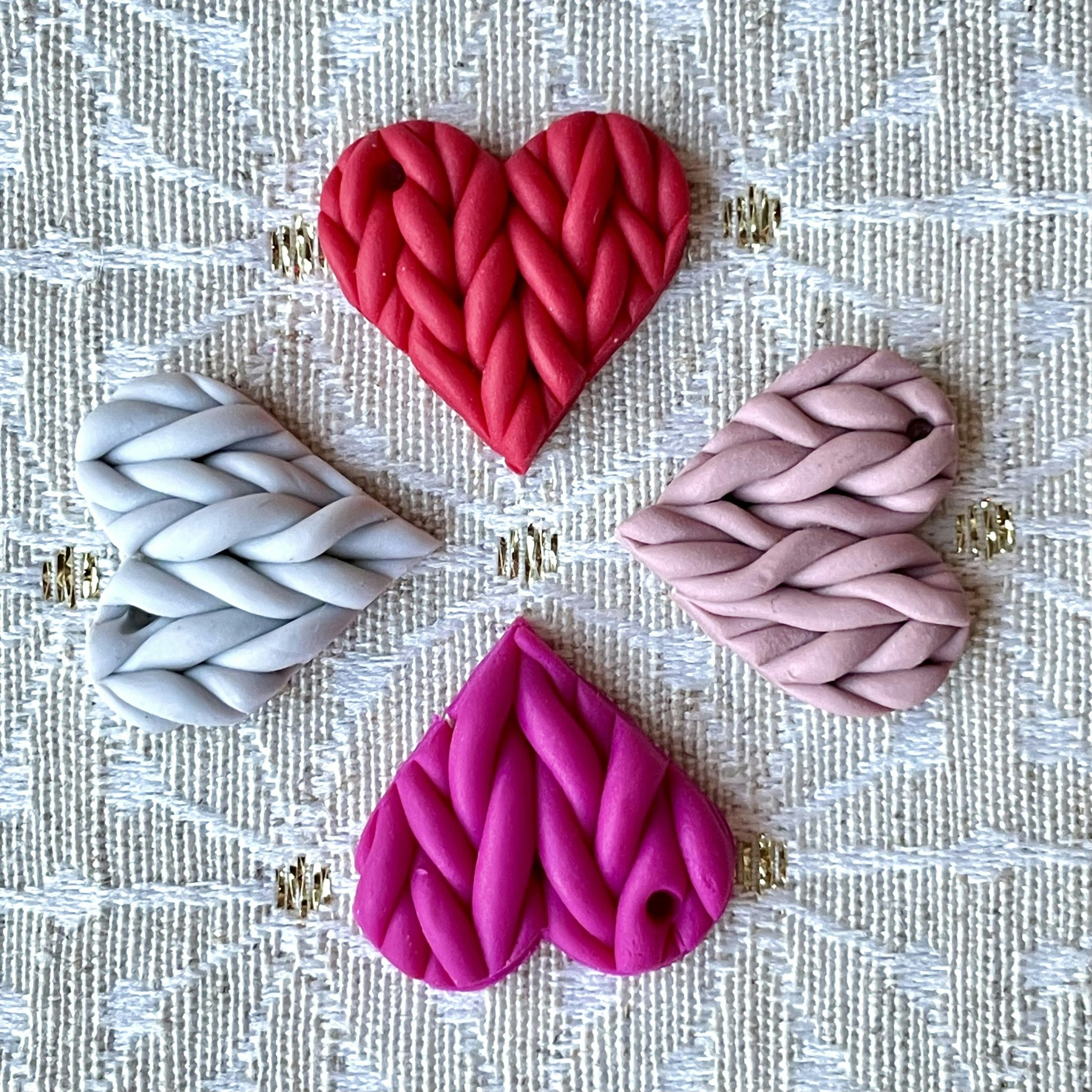 Knitted Hearts Different Colors Stud Earrings 1 pair