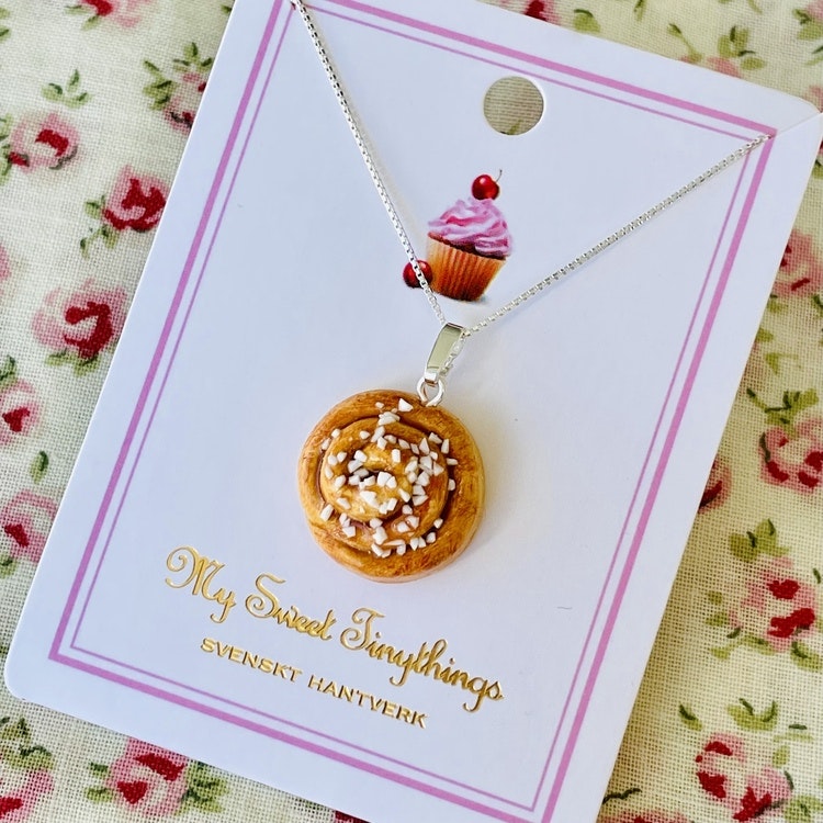 Kanelbulle halsband silver/guld