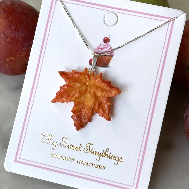 Autumn Leaves Necklace Silver
