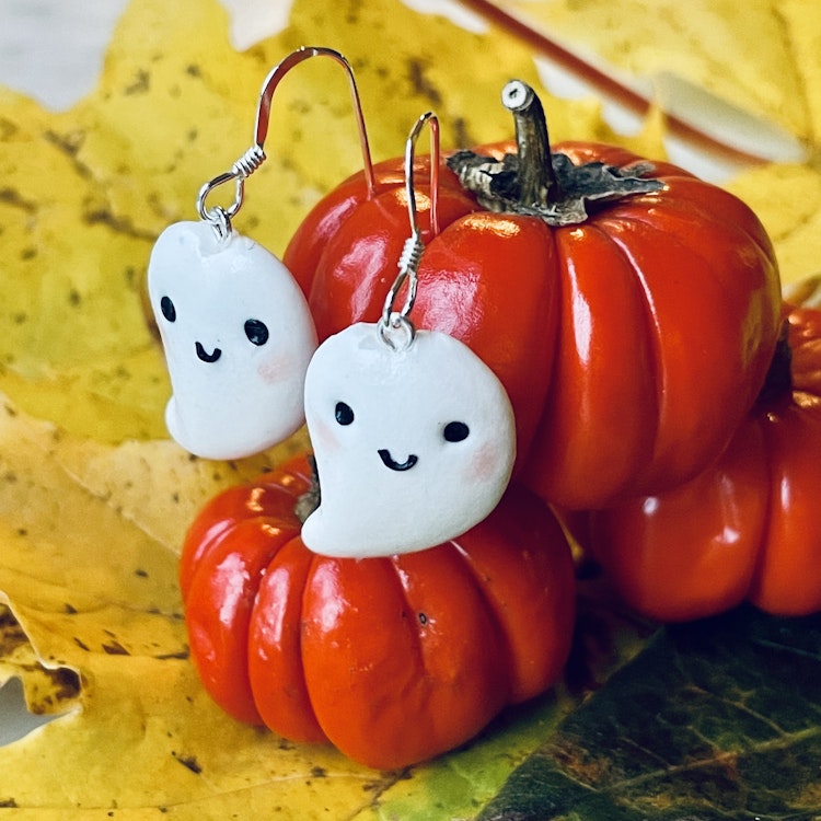 Tiny Ghost 1 pair Ordinary/Clip Earring