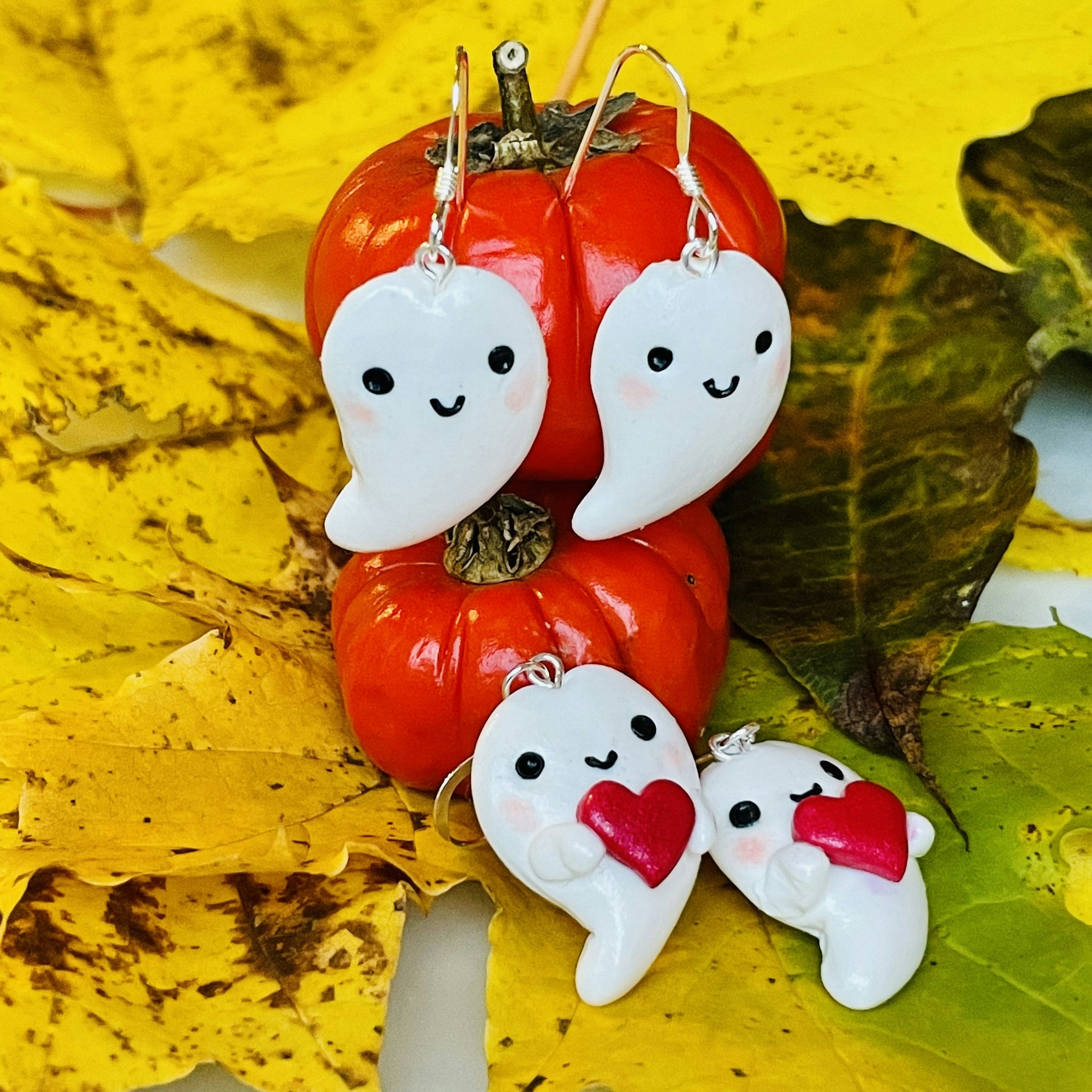 Tiny Ghost 1 pair Ordinary/Clip Earring