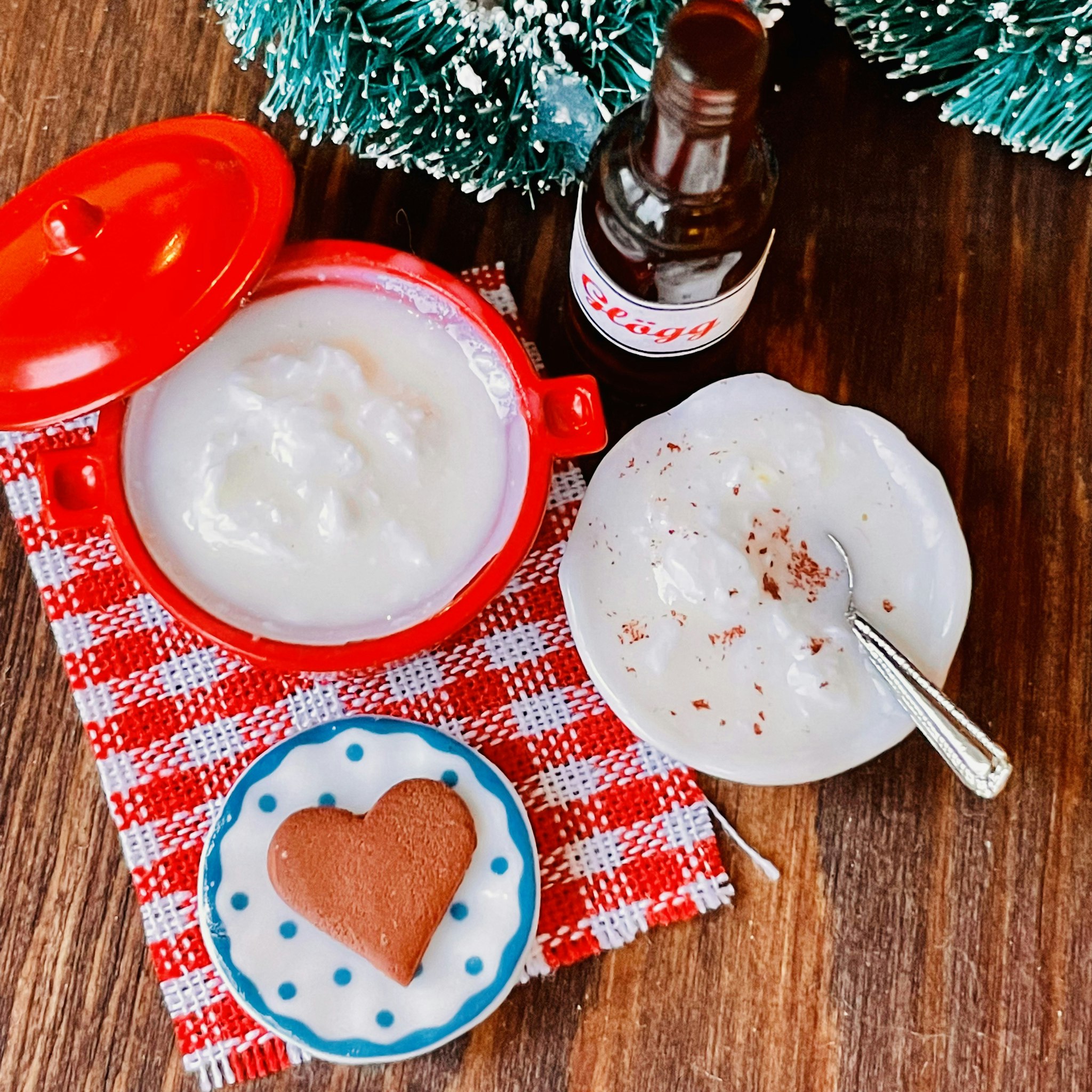 Lyxigt julpaket till dockskåpet eller Nisse