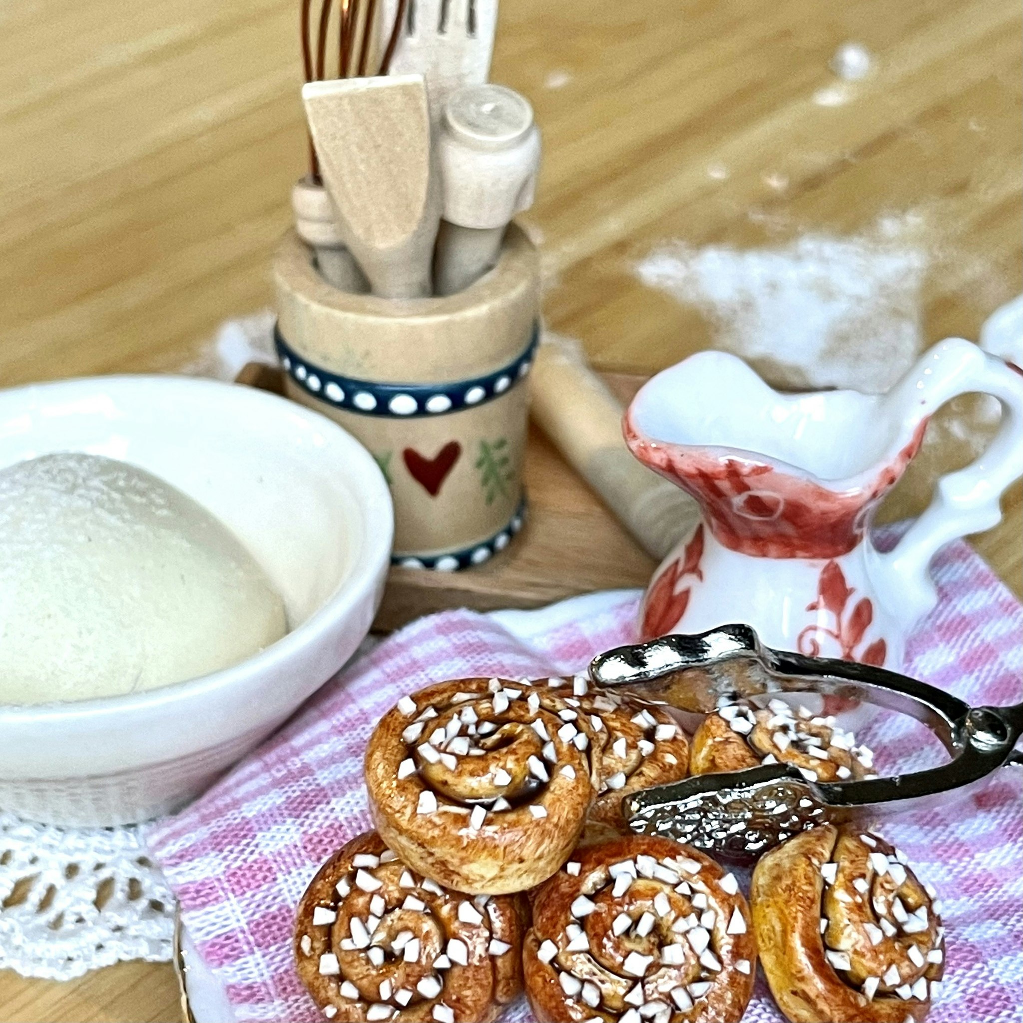 Cinnamon Buns Earrings Silver-Plated