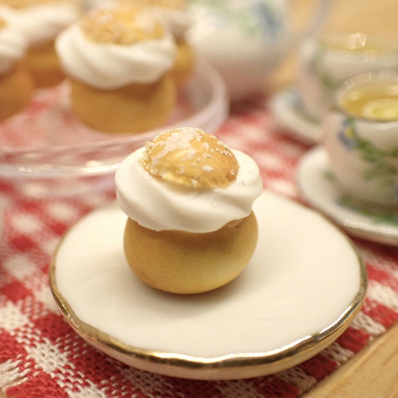 Semla Piece by Piece or 4-pack