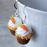 Cupcakes Carrot Earrings 1 pair