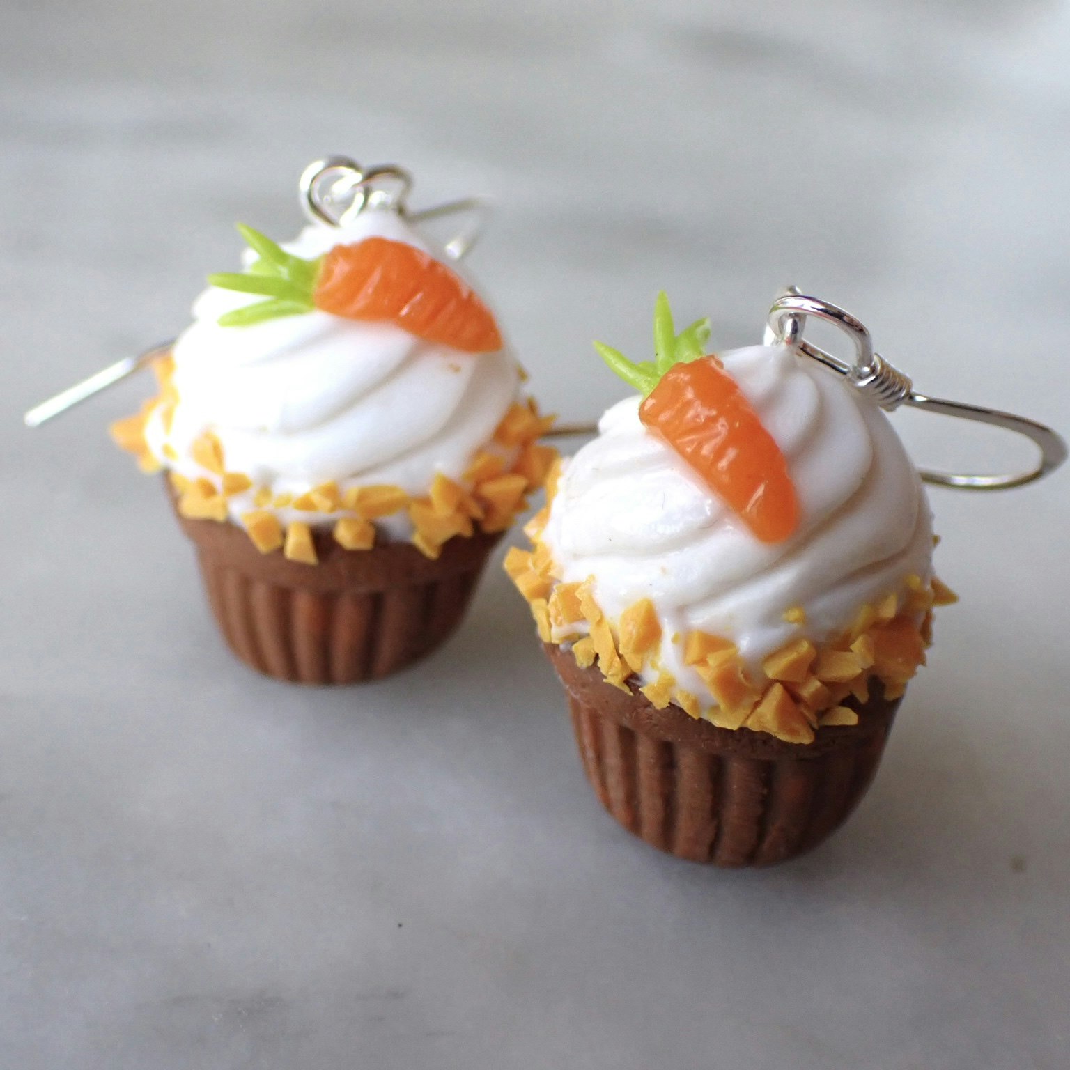 Cupcakes Carrot Earrings 1 pair