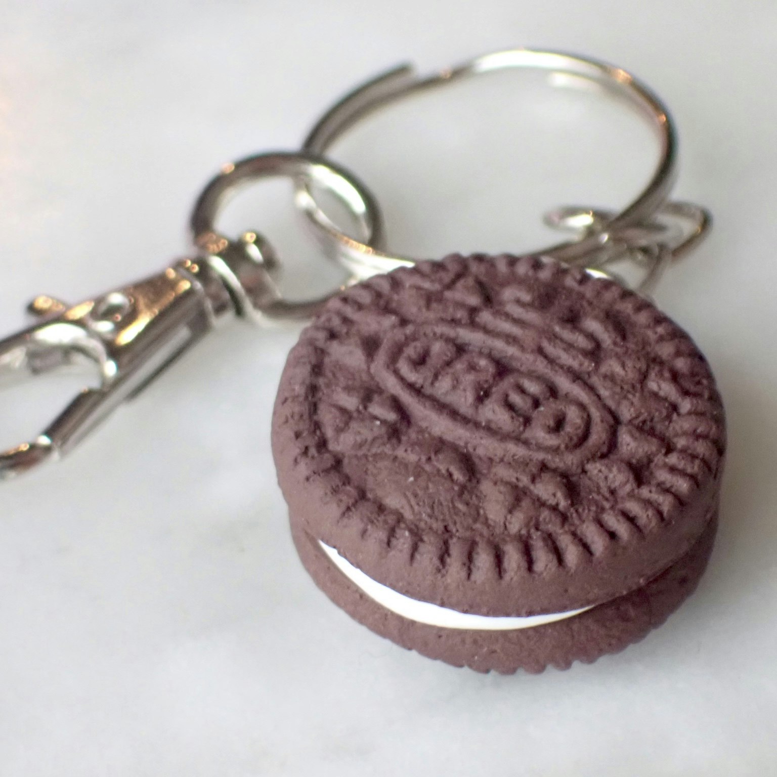 Oreo Cookie Key Chain Silver/Gold