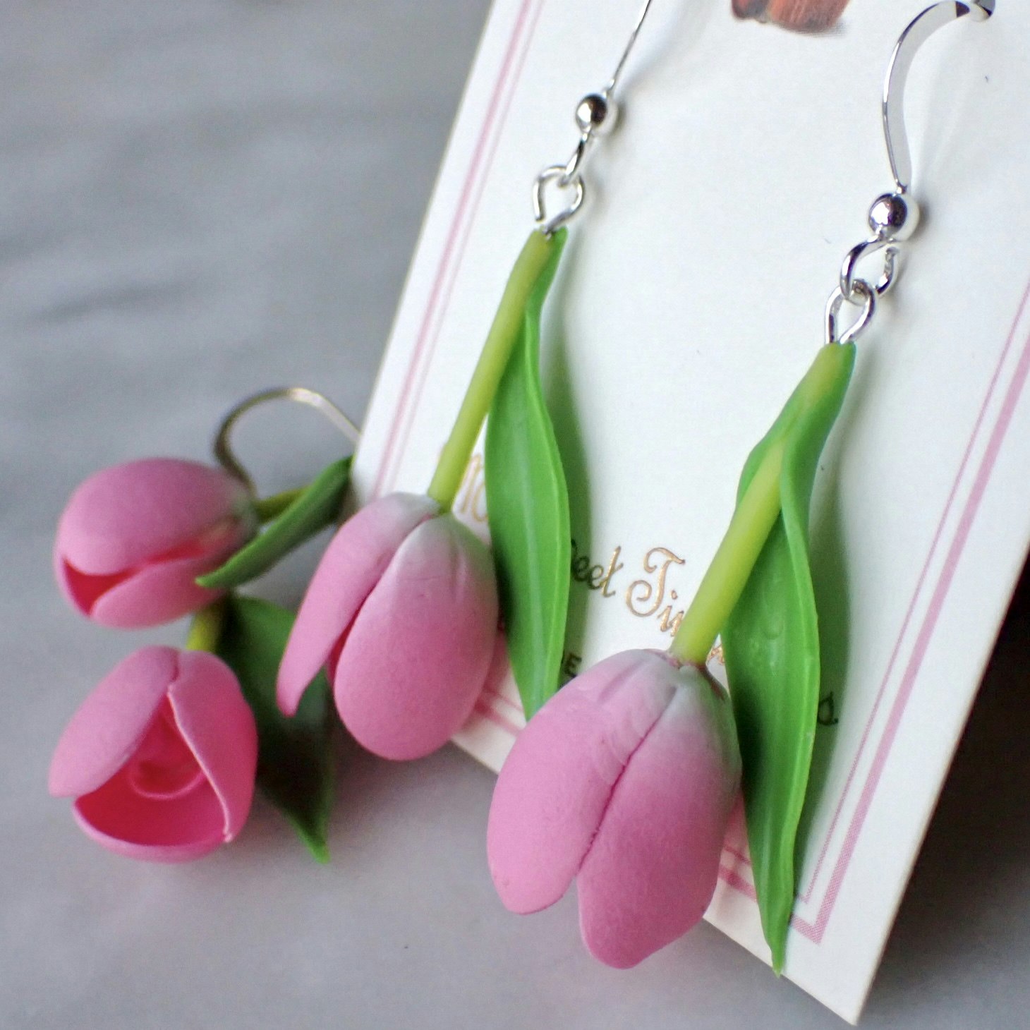 Tulpan rosa-vit örhängen silver/guld - My Sweet Tinythings - smycken och  miniatyrer