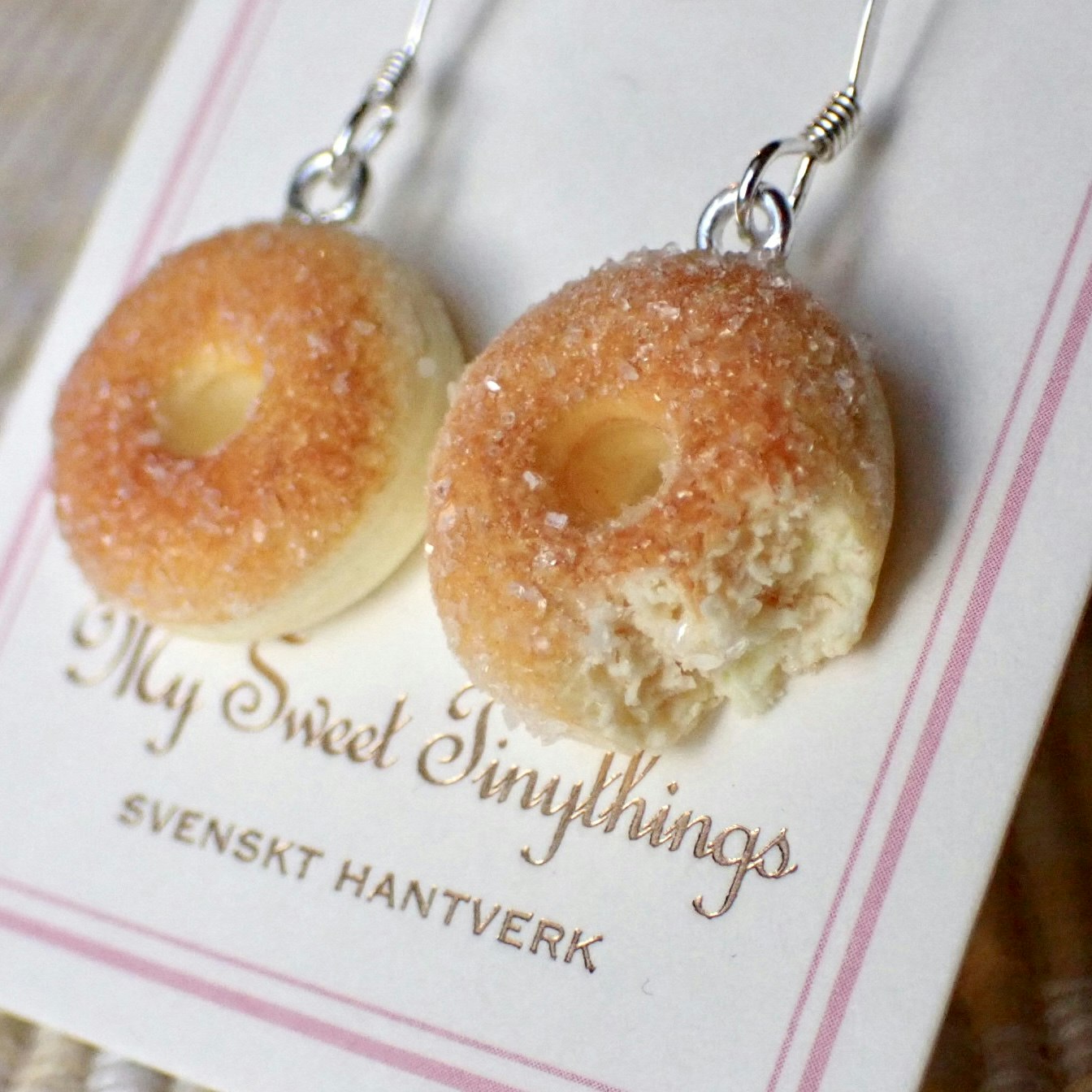 Sugar donuts with or without bites