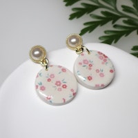 Pink floral button pearl