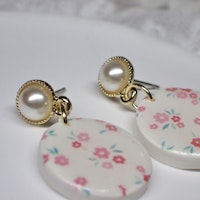 Pink floral button pearl