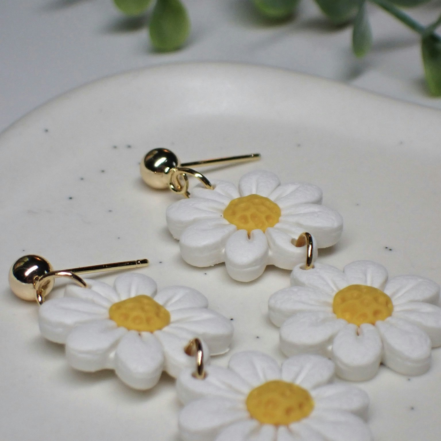 Daisy prästkragar single/double guld/silver