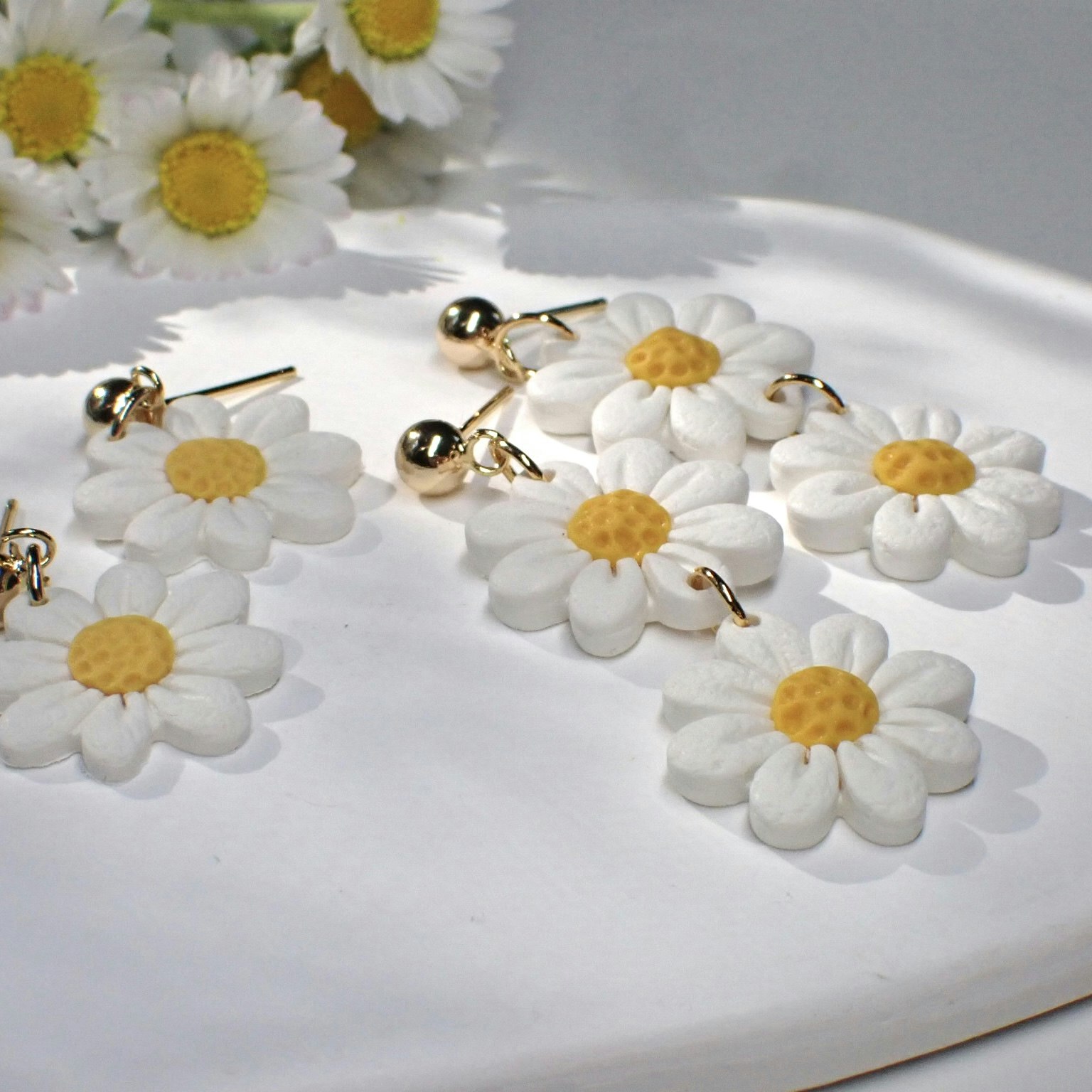 Daisy prästkragar single/double guld/silver