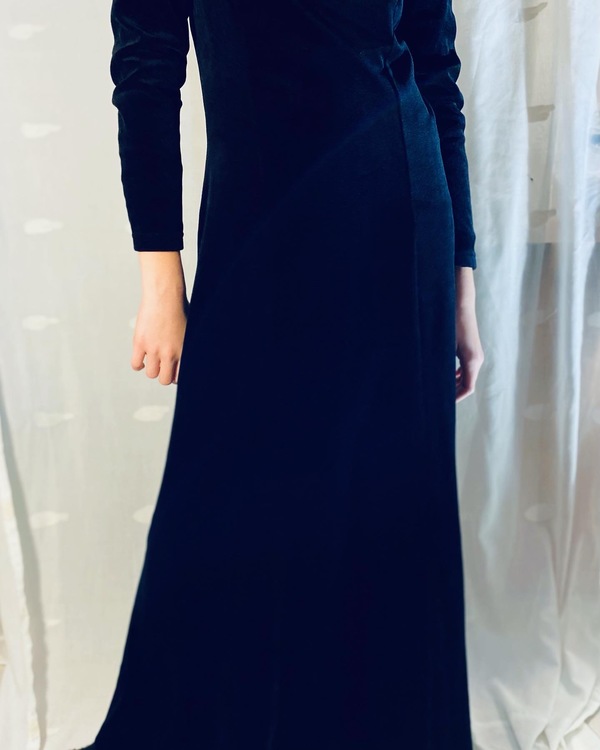 Mysig klänning i svart velour - vintage