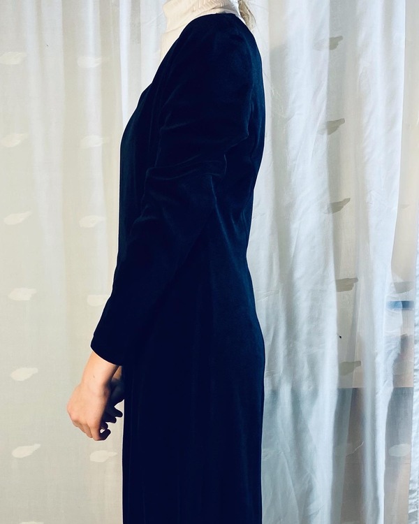 Mysig klänning i svart velour - vintage