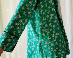 Set i grönt med lång byxa och kimonojacka
