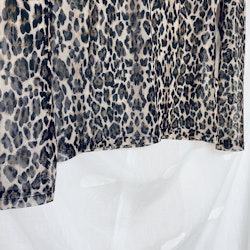 Meshtröja i leopard