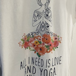 T-shirt yoga & dogs