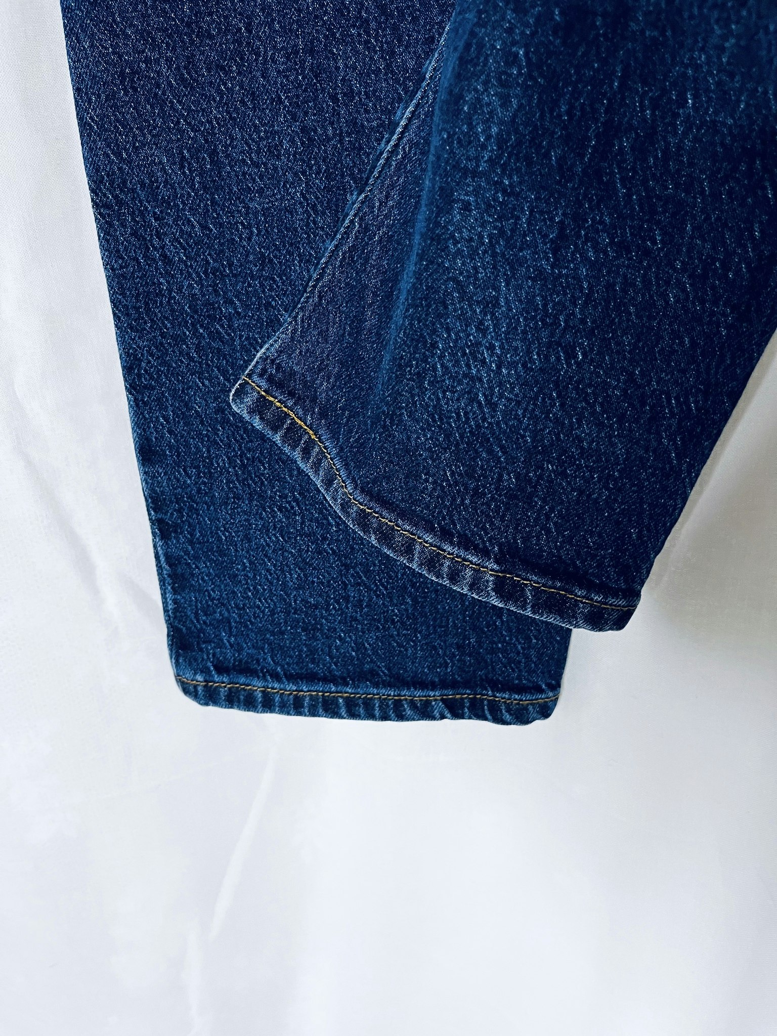 Levis 501 mörkblå 28/30