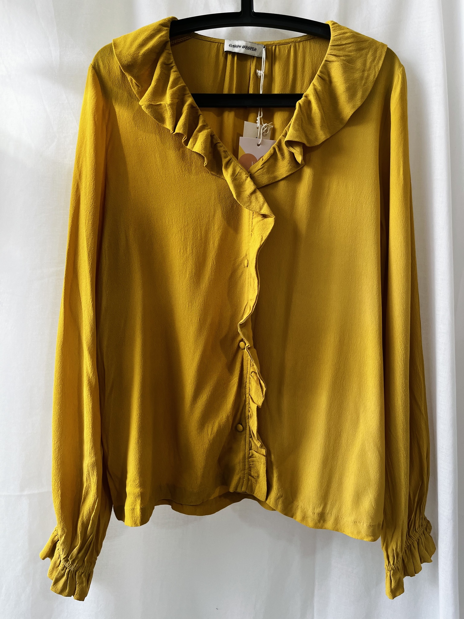 Gul blus med volang - NWT