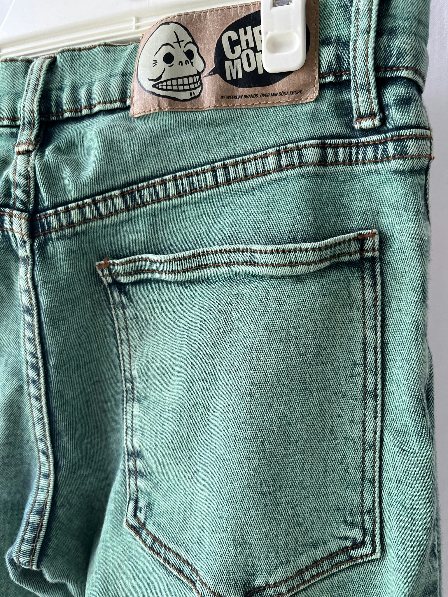 Gröna Cheap Monday jeans - Em's Second Hand AB