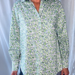 Grönblommig bomullskskjorta