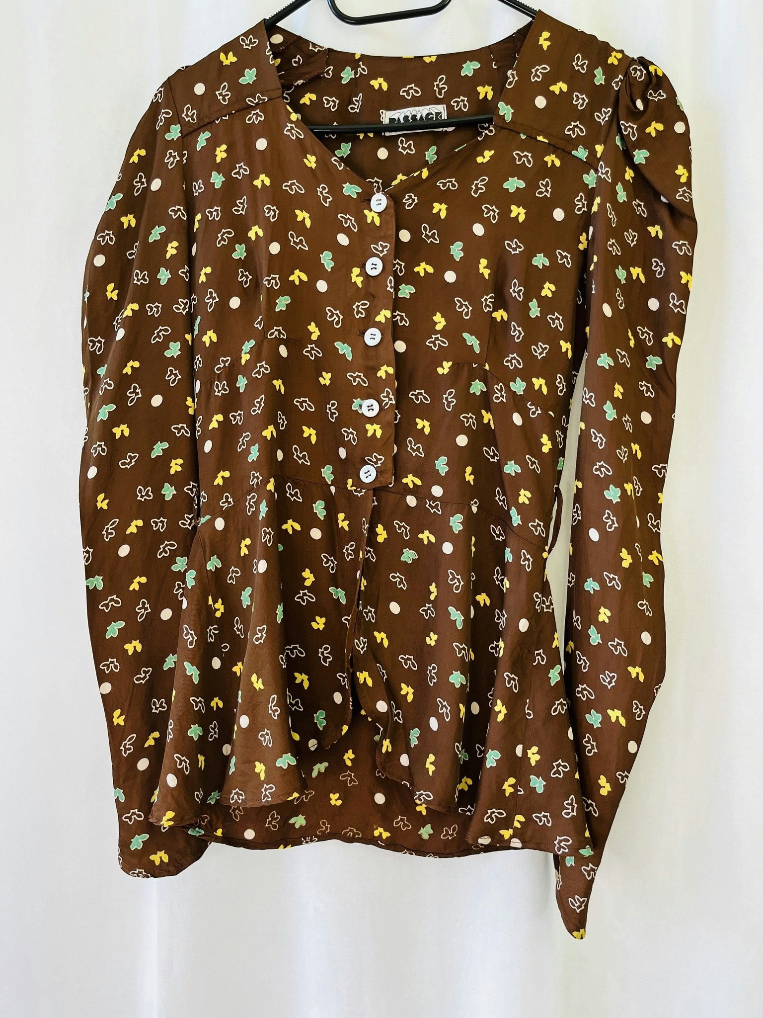 Vintage mönstrad blus i brunt