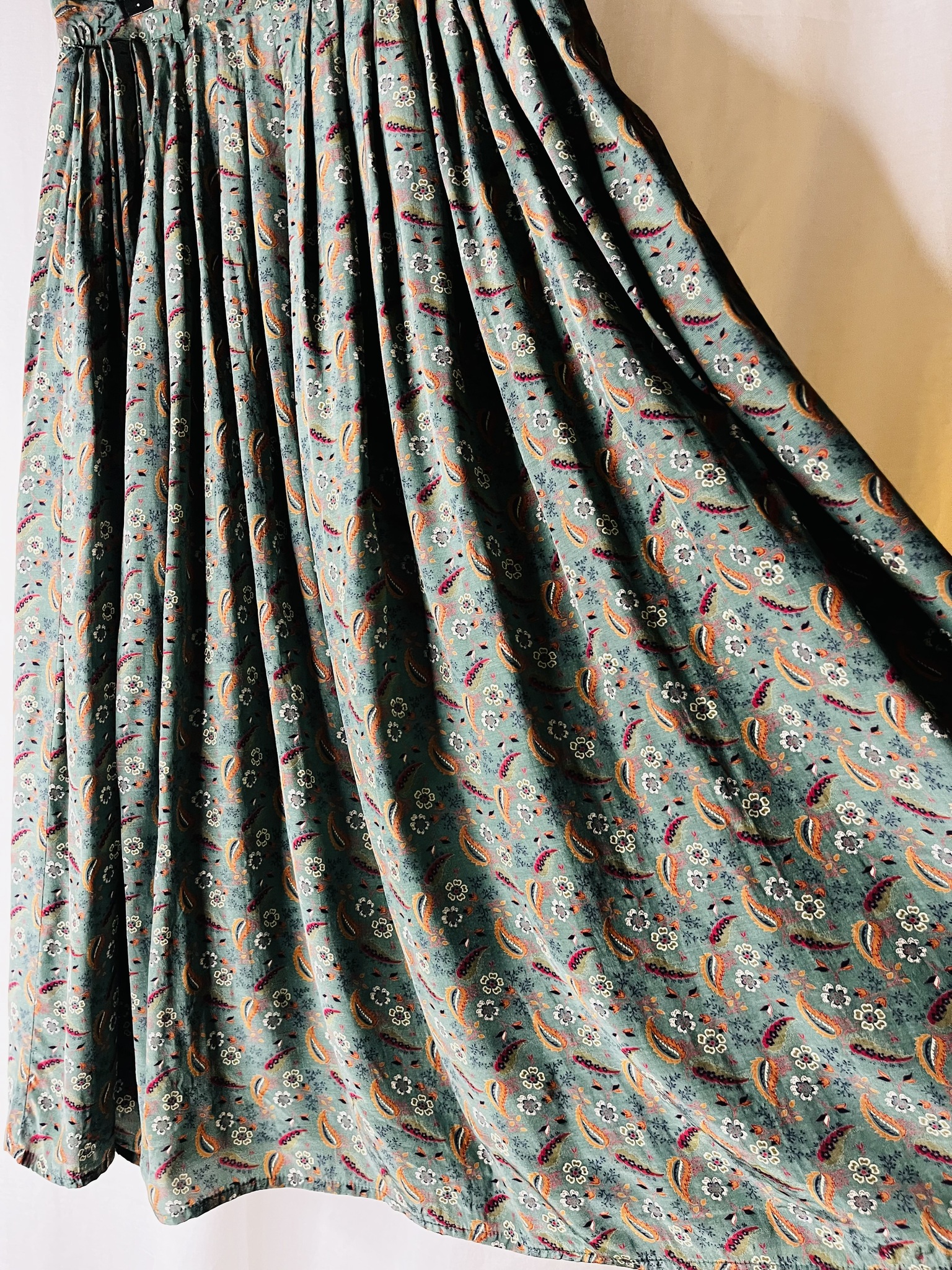 Vintage paisleymönstrad kjol