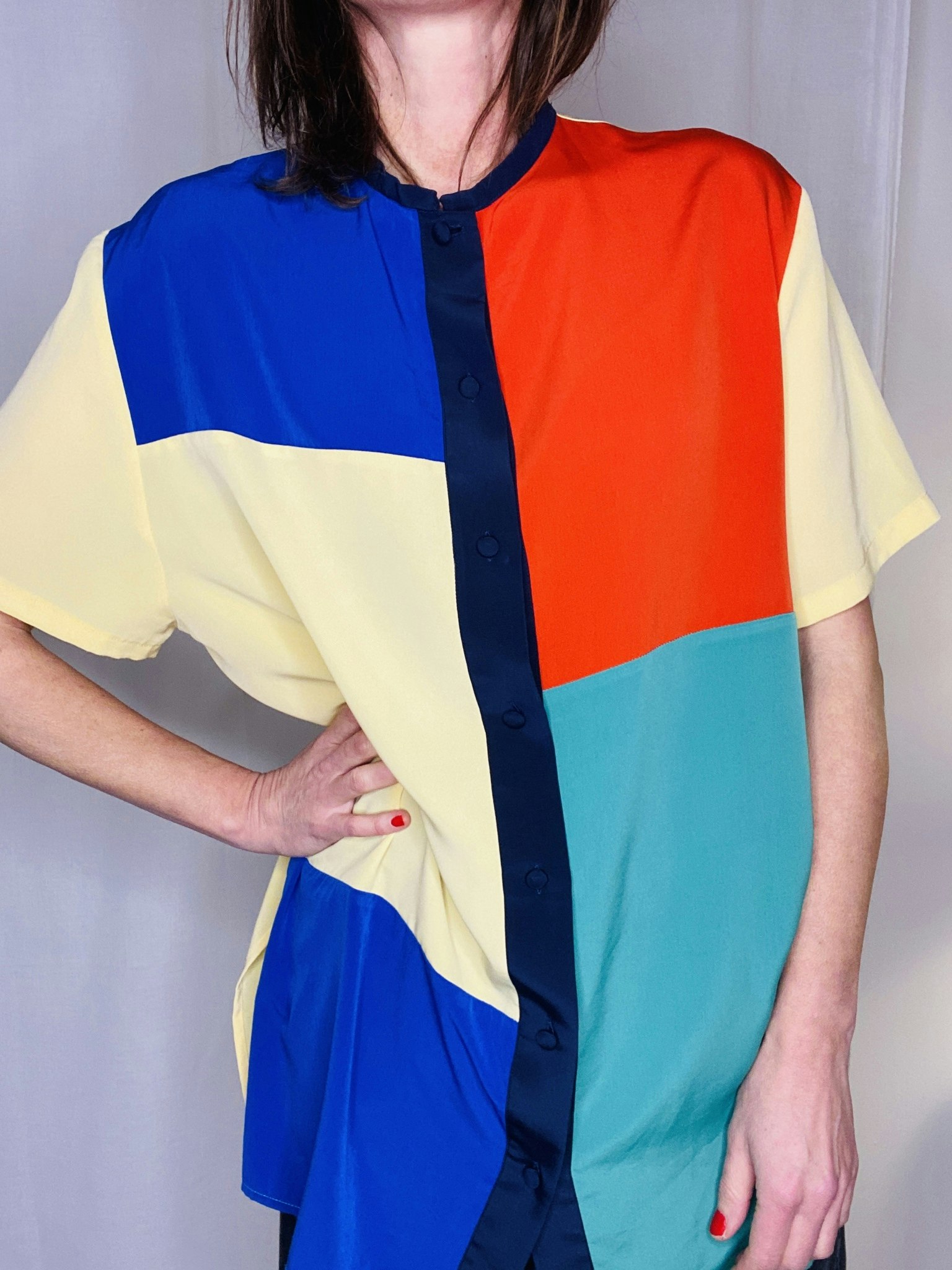 Mondrian-inspirerad blus