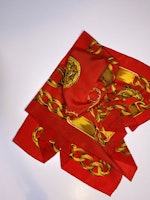 Vintage scarf - Röd med kedjor
