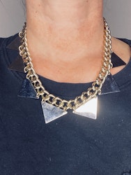 Halsband kedja med trekanter