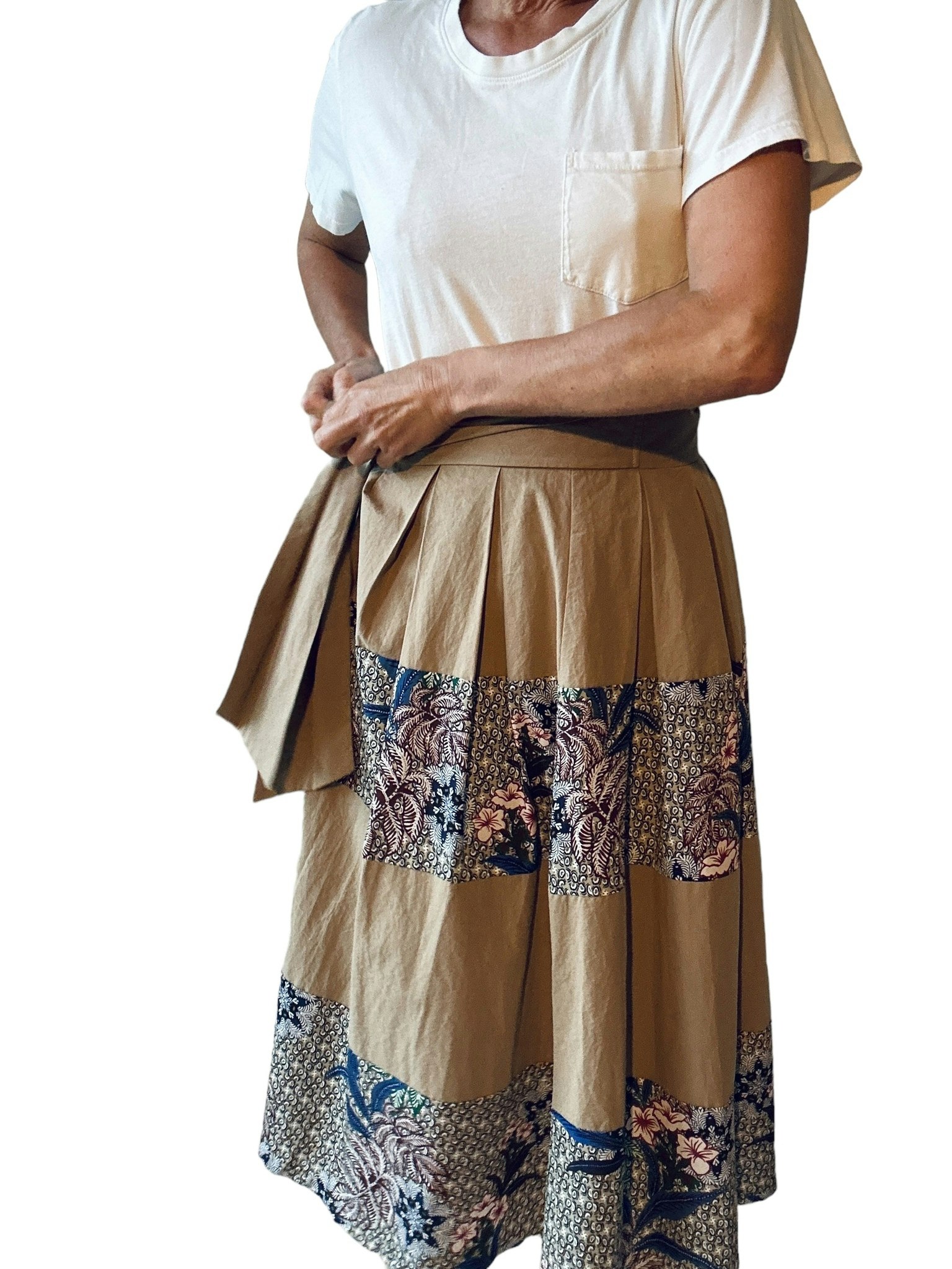 Midikjol med mönstrad bård