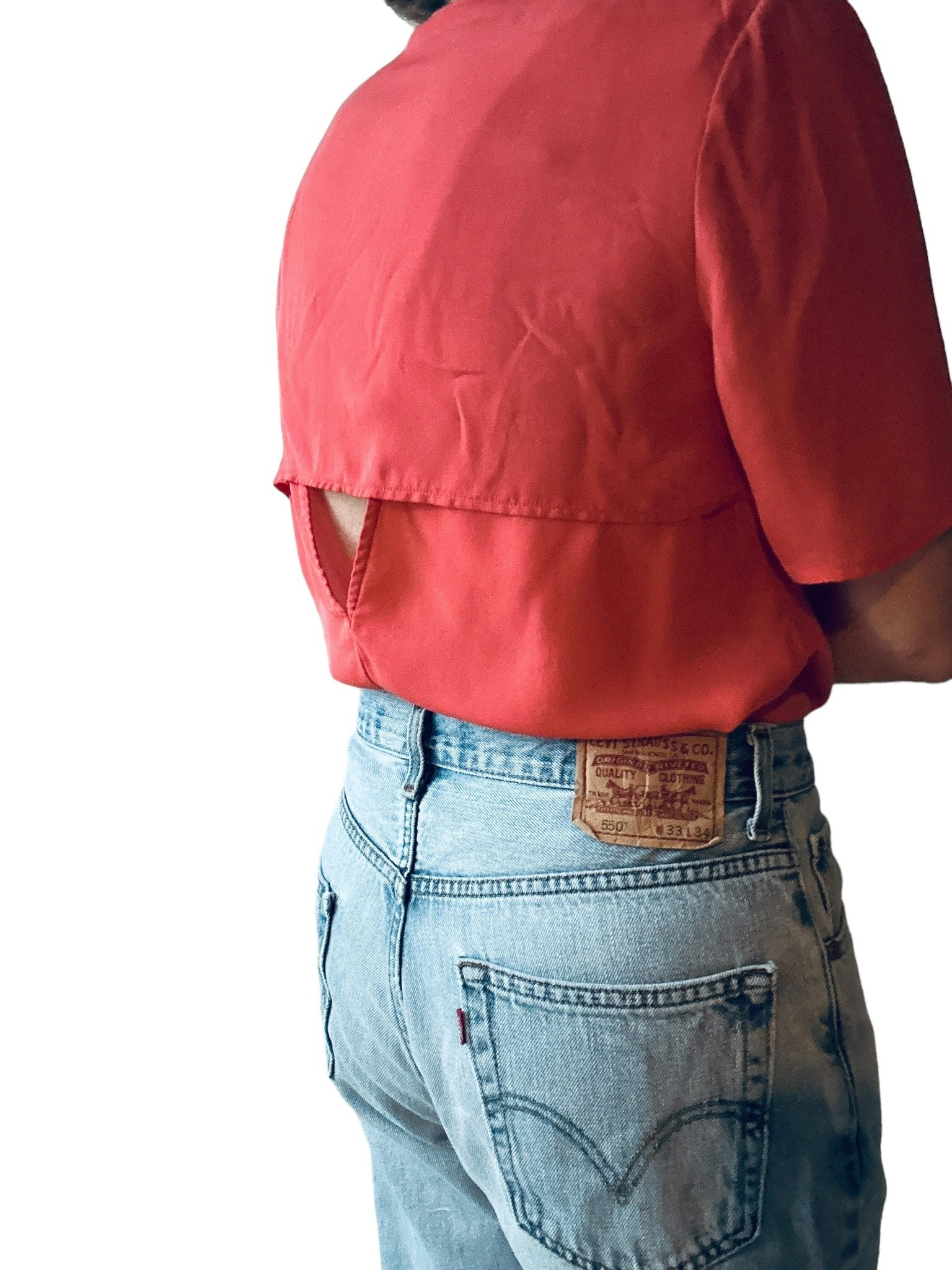 Stylein sidenblus med cutout