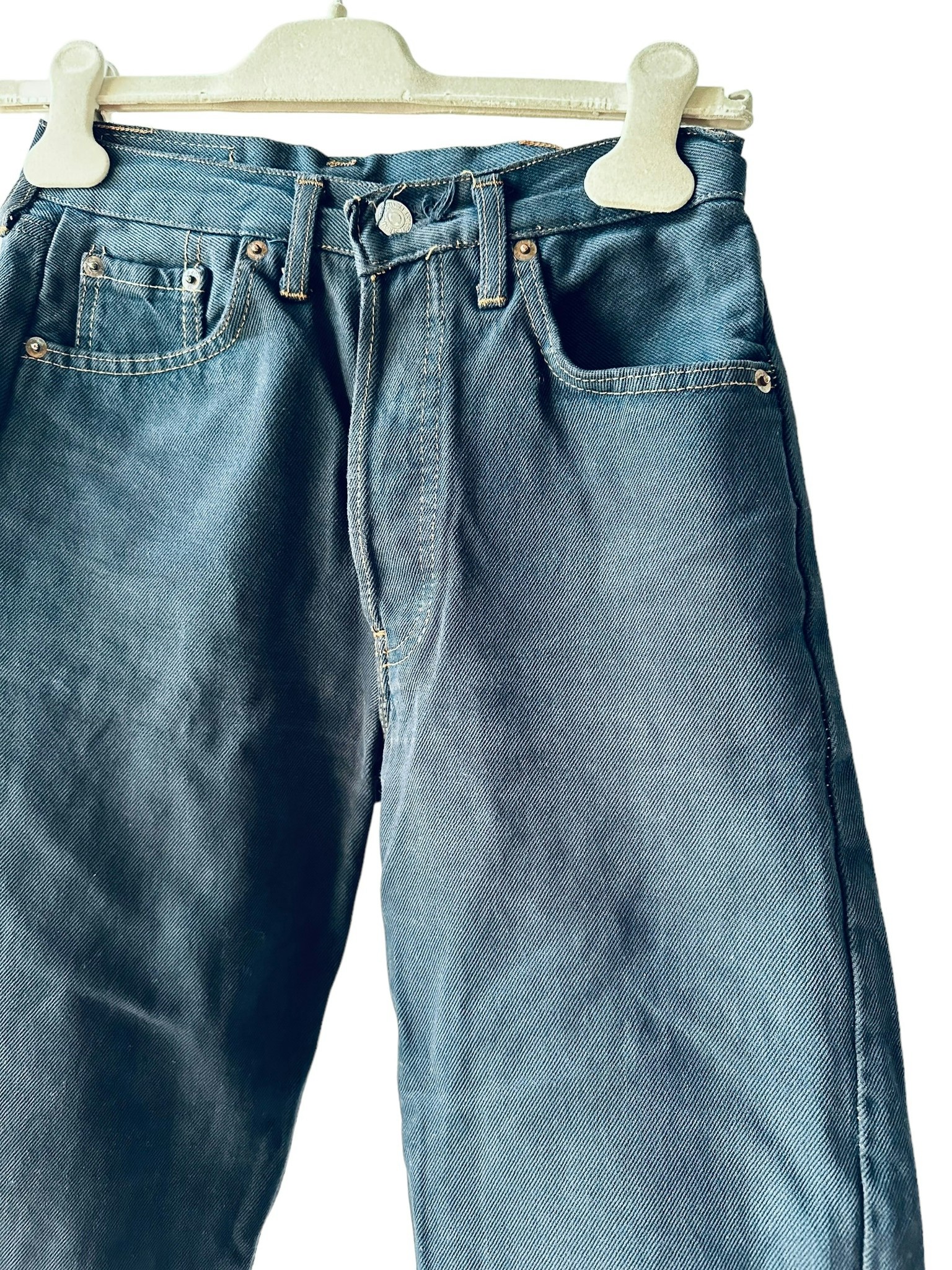 Levi’s 501 - färgade ca XS