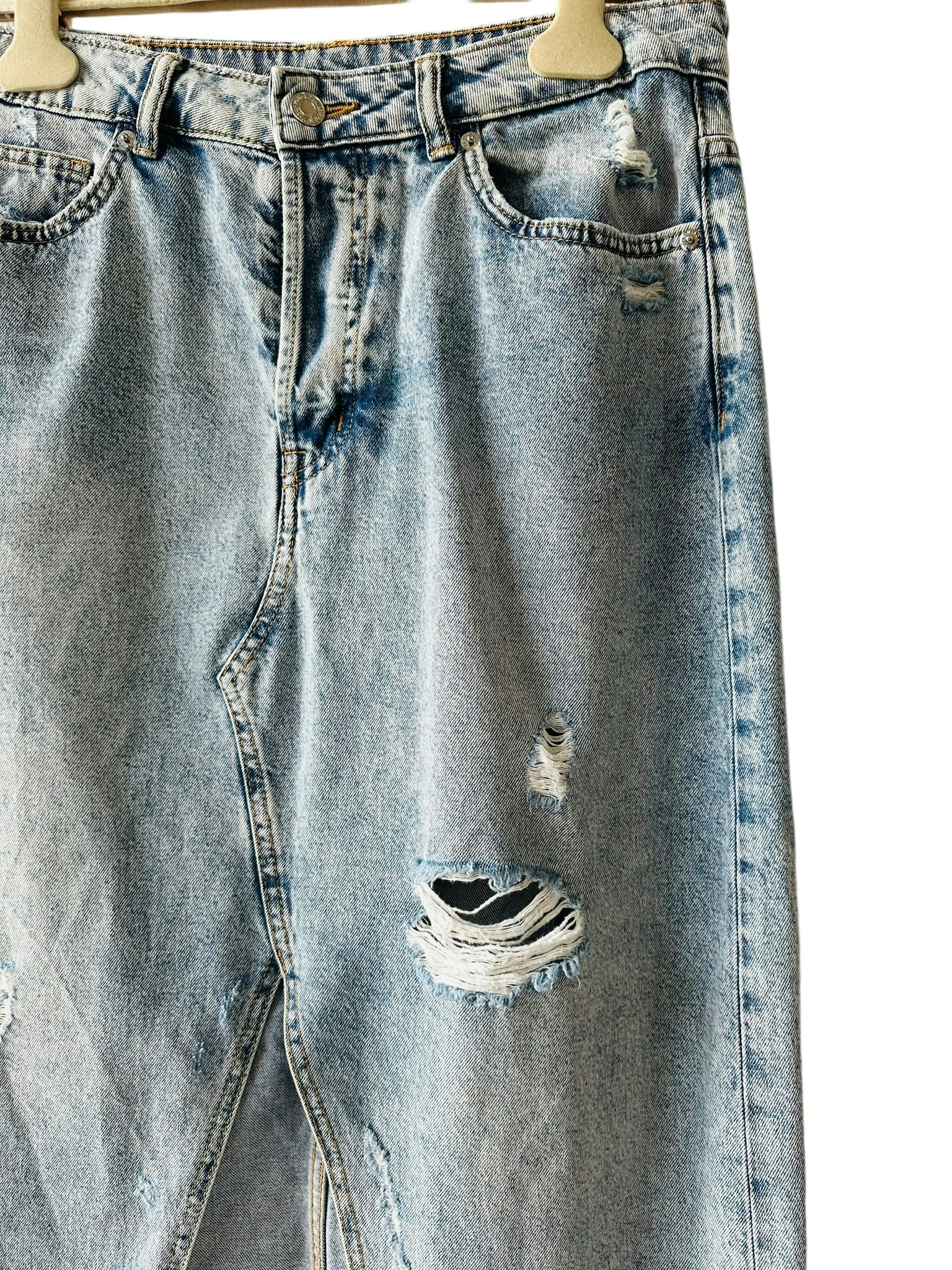 Lång jeanskjol i ljus denim