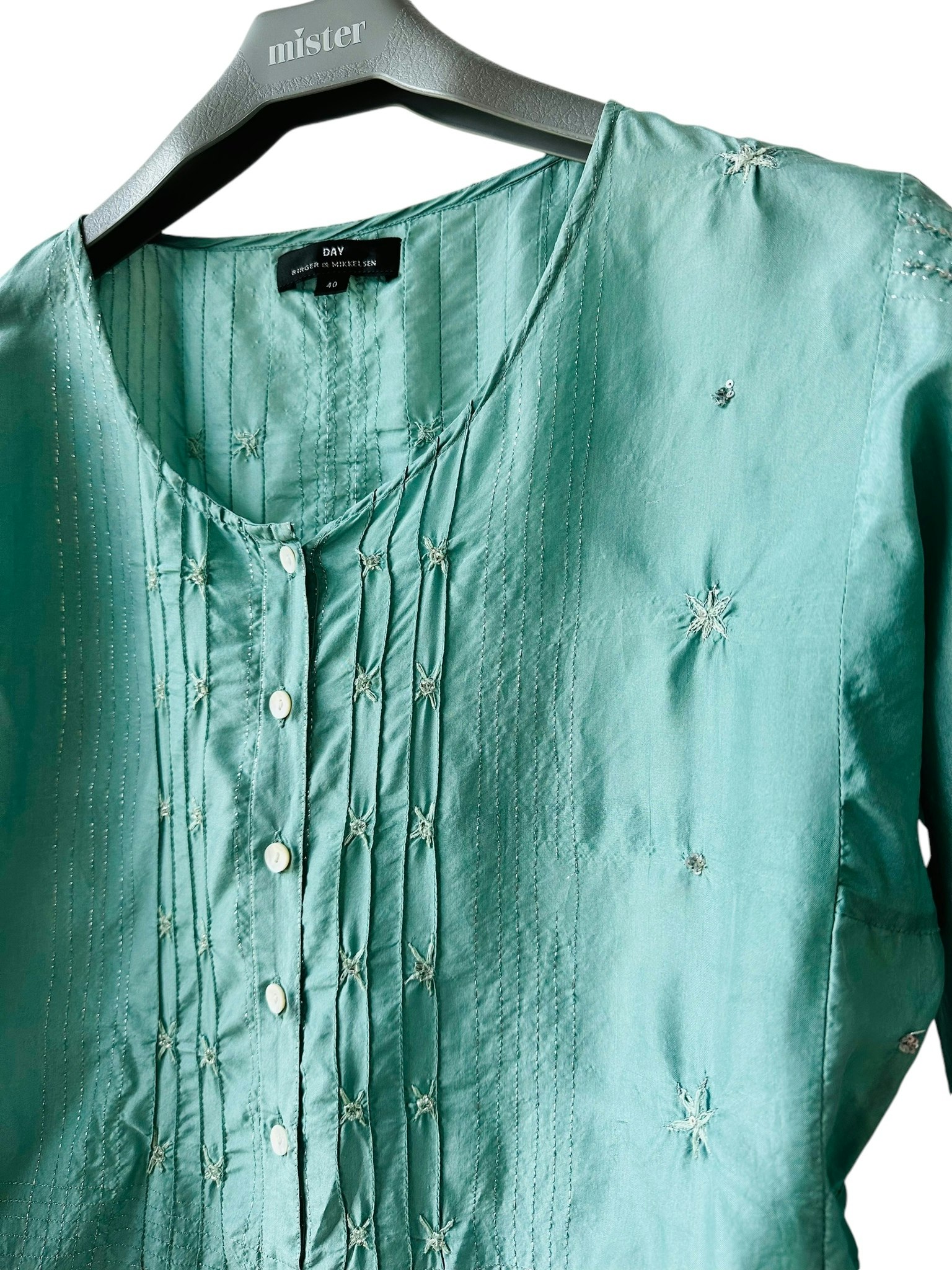 Day blus i siden och silver