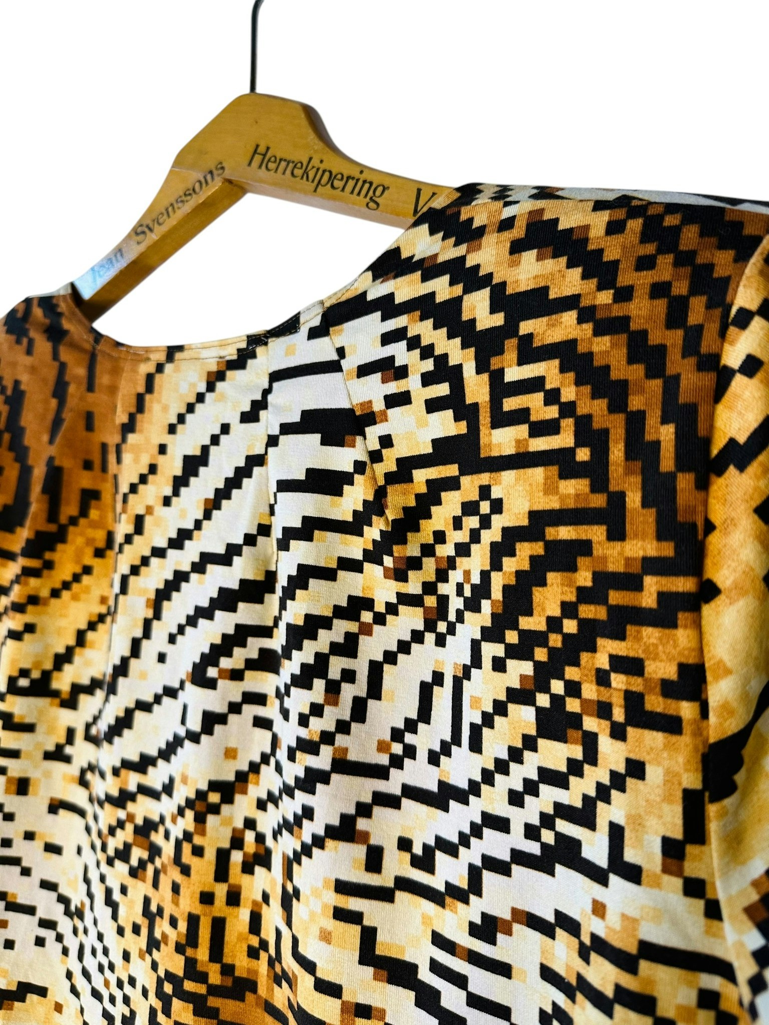 Escada tigermönstrad topp