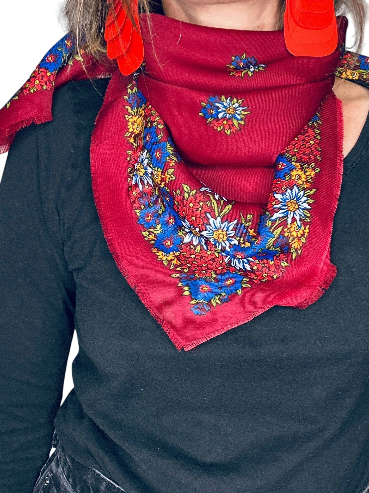Vintage vinröd scarf med blommor