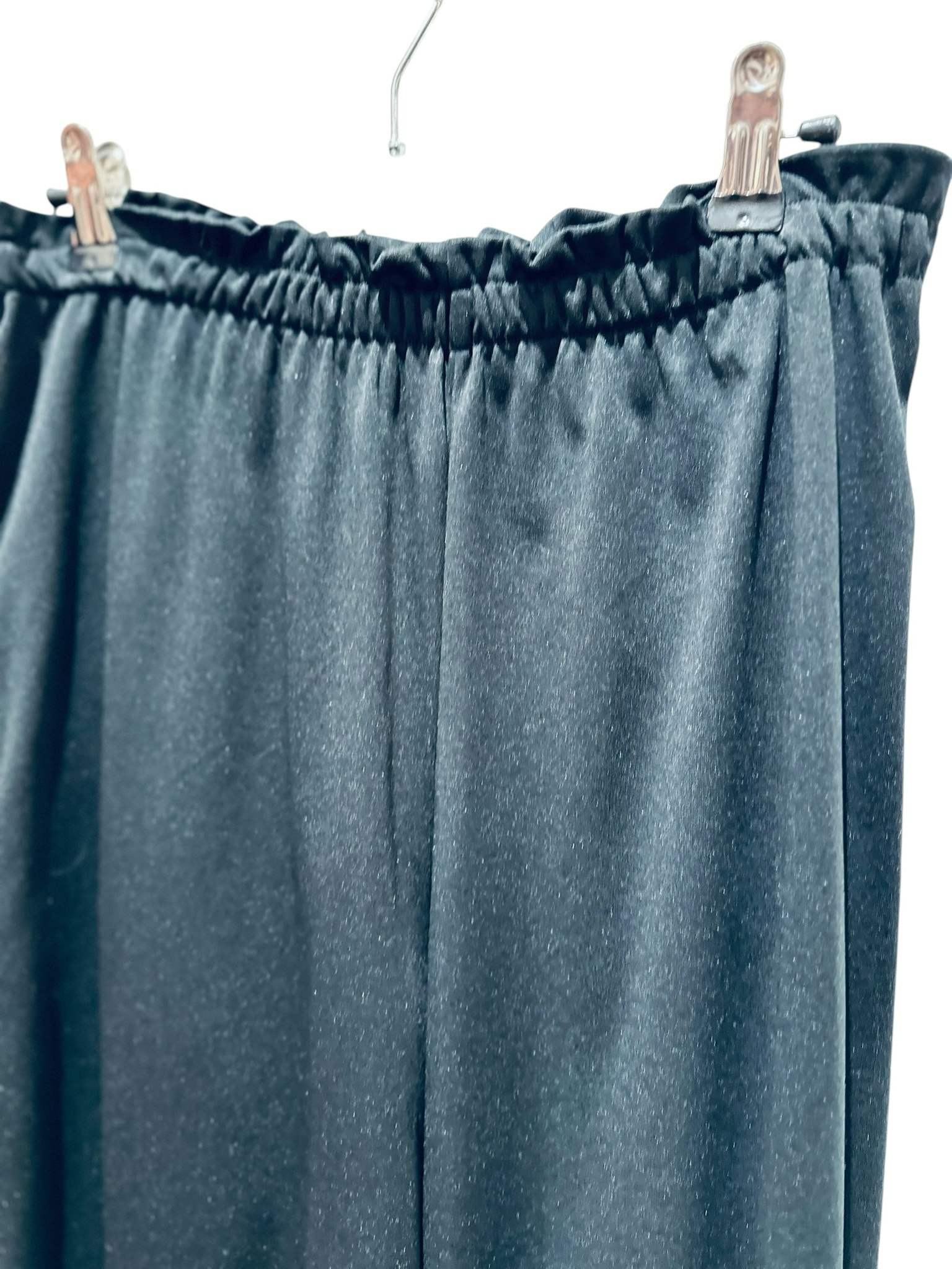 Vintage set i svart med gulddetaljer